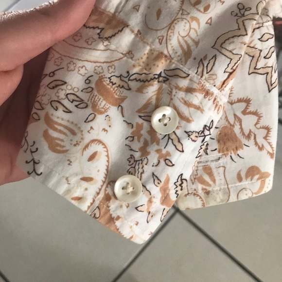 Button Up - Picture 3 of 4